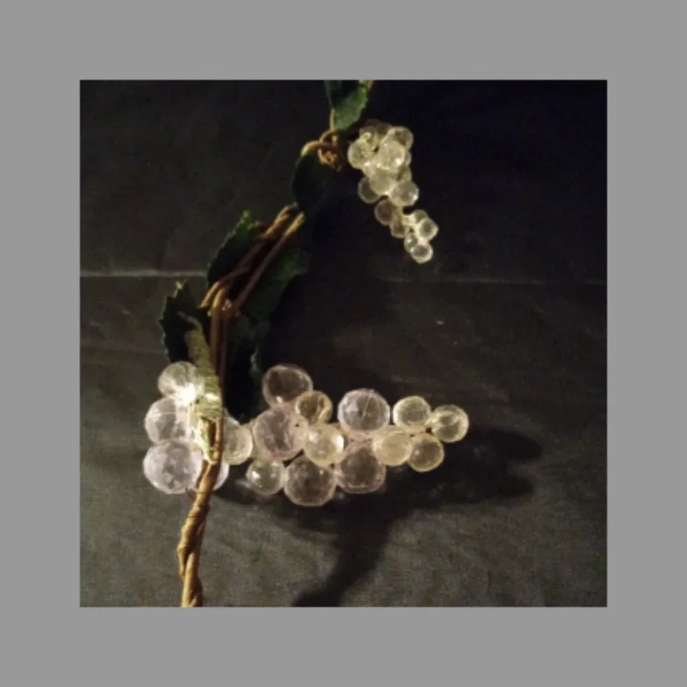 6ft Clear Acrylic Grape Vine